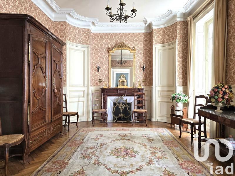 Maison de ville - 373 m² - 14 pièces