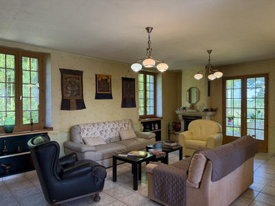 Maison - 152 m² - 13 pièces