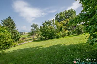 Terrain constructible - 1 180 m²