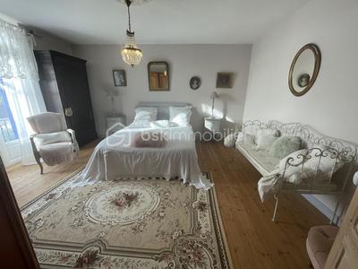 Demeure - 153 m² - 4 pièces