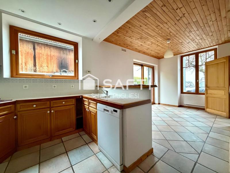 Maison - 140 m² - 6 pièces