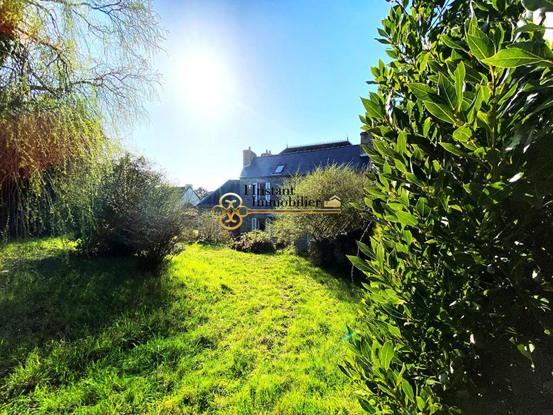 Demeure - 298 m² - 16 pièces