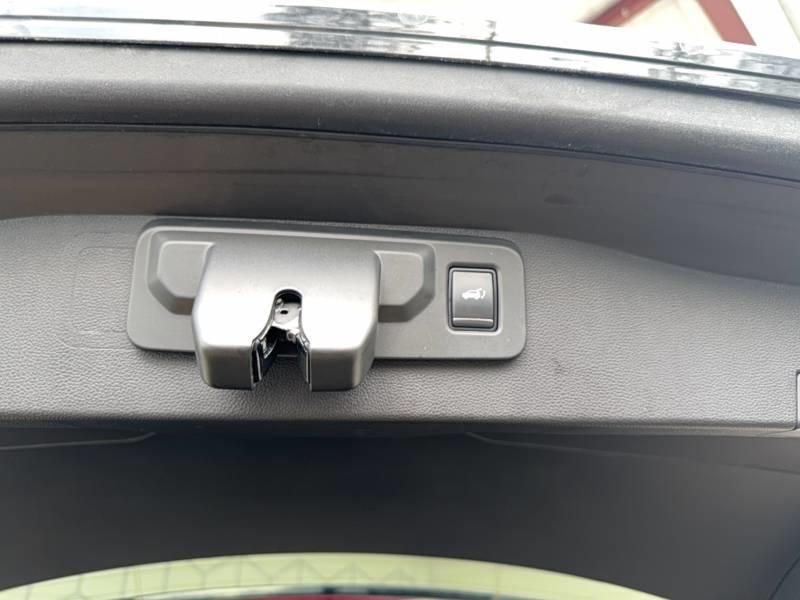 Renault Austral mild hybrid 160 auto Iconic