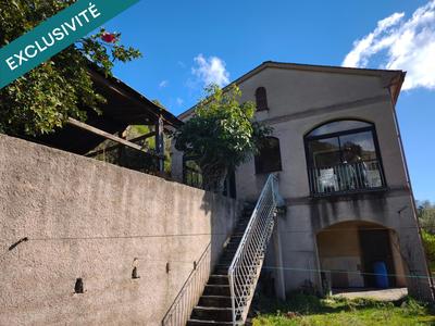 Maison - 104 m² - 5 pièces