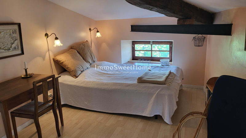 Maison - 159 m² - 8 pièces