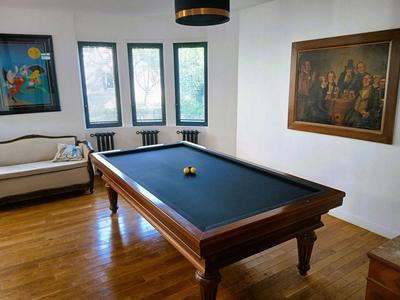 Demeure - 305 m² - 7 pièces