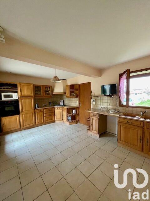 Maison - 177 m² - 6 pièces