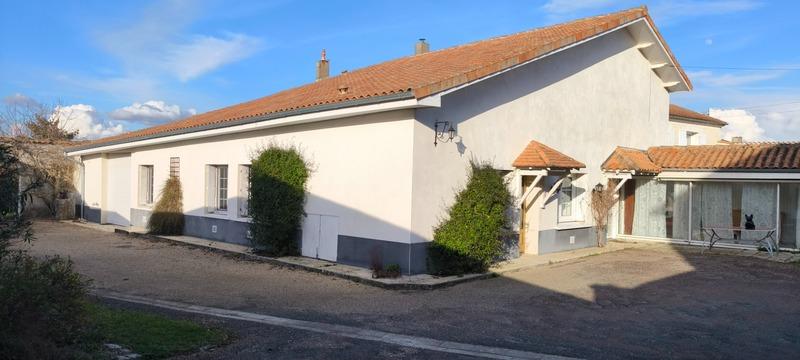 Maison de campagne - 252 m² - 7 pièces