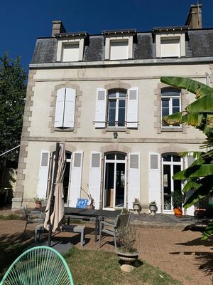 Hôtel particulier - 280 m² - 10 pièces