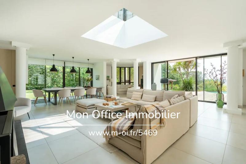 Maison d'architecte - 300 m² - 5 pièces