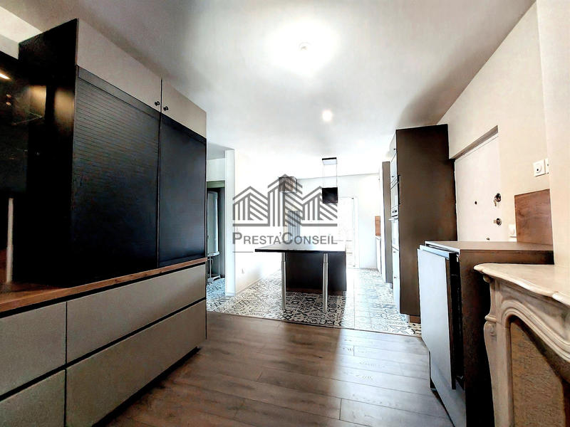 Maison - 171 m² - 7 pièces