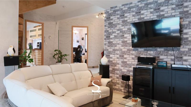 Maison - 180 m² - 7 pièces