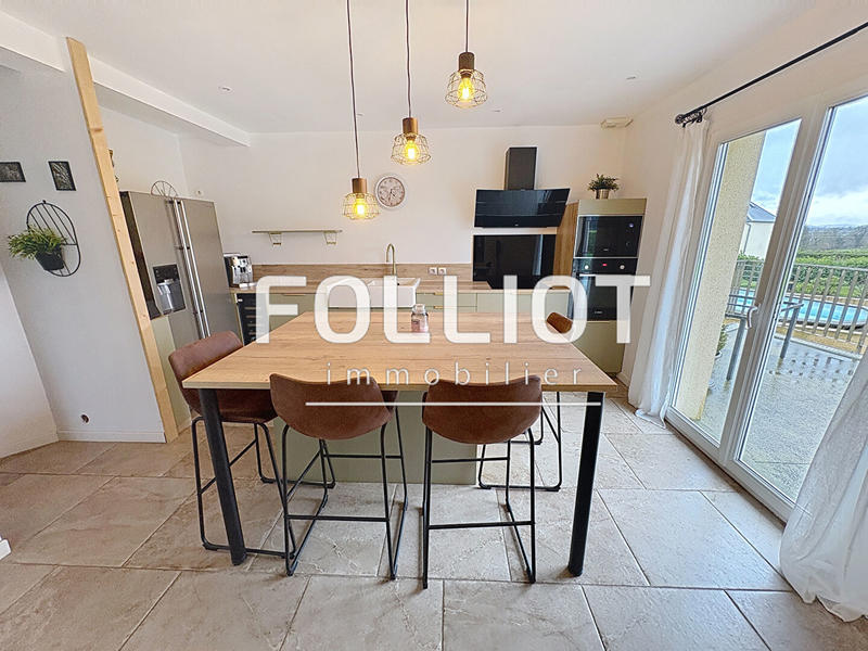 Maison - 142 m² - 5 pièces