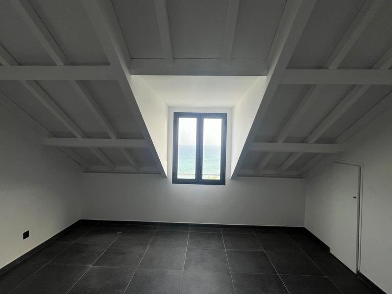 Appartement - 115 m² - 4 pièces