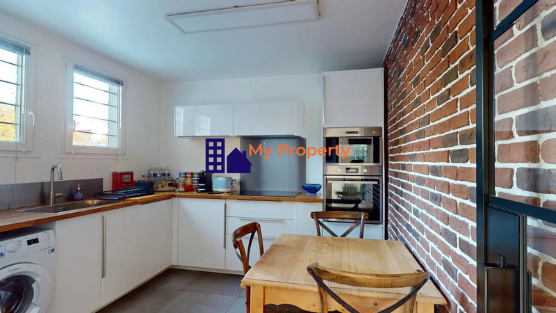 Maison - 96 m² - 5 pièces