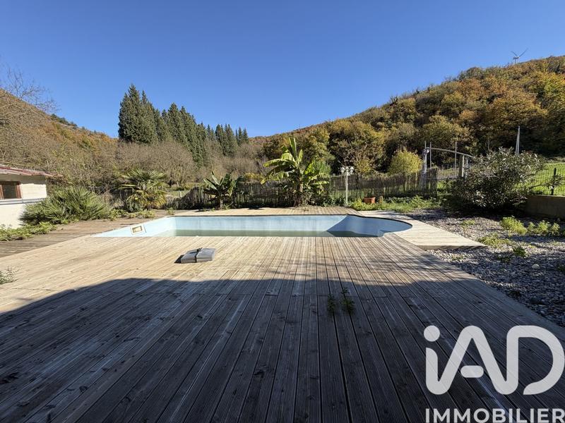 Maison - 320 m² - 10 pièces