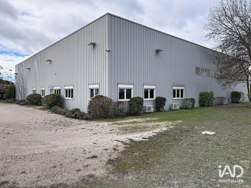 Local commercial - 1 280 m²