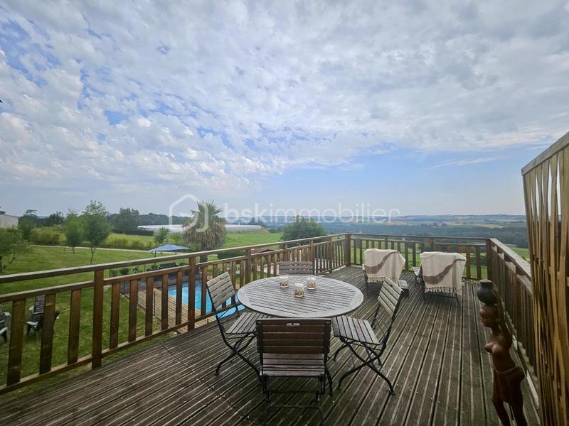 Maison - 150 m² - 4 pièces