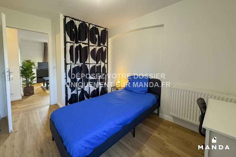 Chambre - 9 m² - 6 pièces