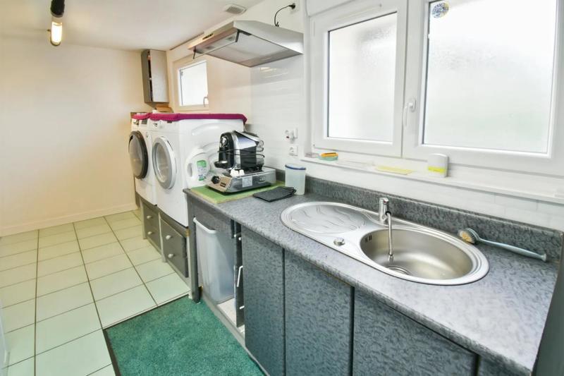 Maison en pierre - 222 m² - 7 pièces