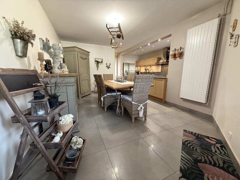 Maison - 138 m² - 5 pièces