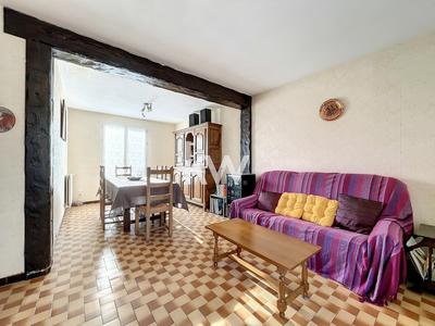 Maison traditionnelle - 87 m² - 4 pièces