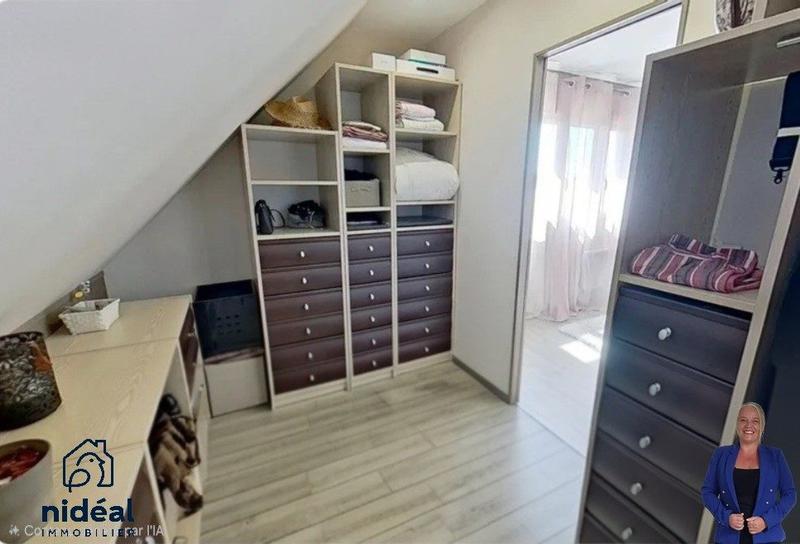 Maison traditionnelle - 170 m² - 6 pièces