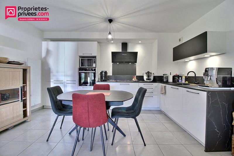 Appartement - 70 m² - 3 pièces