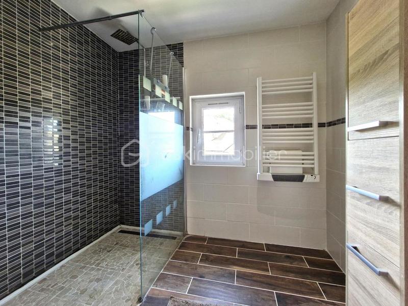 Maison de village - 239 m² - 9 pièces