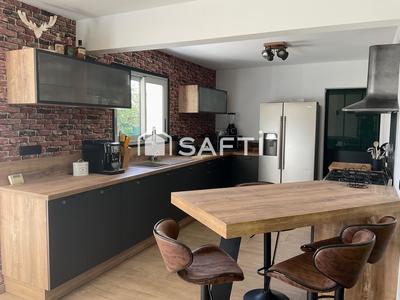 Maison - 170 m² - 7 pièces