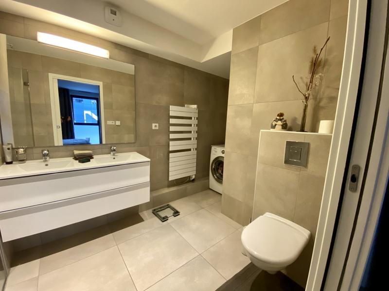 Appartement - 70 m² - 2 pièces