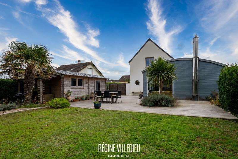 Maison - 140 m² - 5 pièces