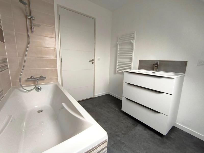 Maison - 98 m² - 4 pièces