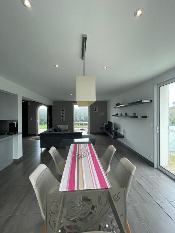 Appartement - 80 m² - 3 pièces