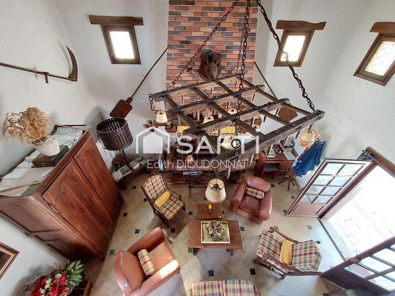 Maison - 225 m² - 8 pièces