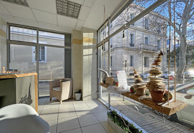 Fonds de commerce - Magasins - 41 m²