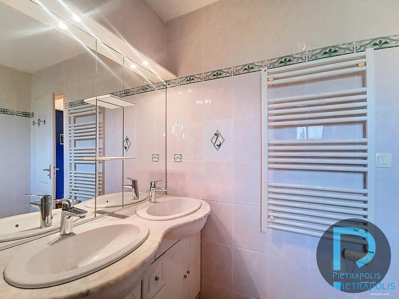 Maison - 91 m² - 4 pièces