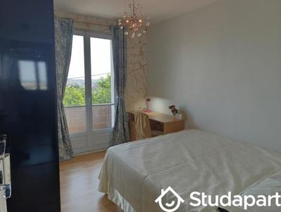 Chambre - 12 m² - 1 pièce
