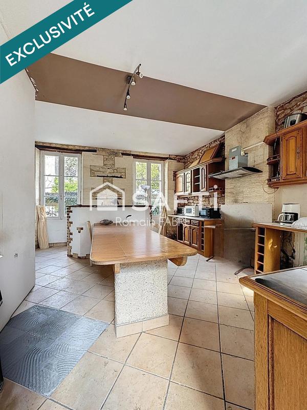 Maison - 288 m² - 11 pièces