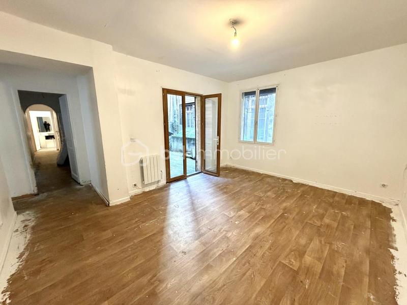Immeuble - 205 m² - 10 pièces