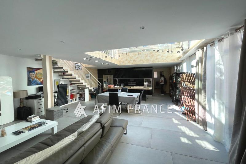 Appartement - 120 m² - 4 pièces