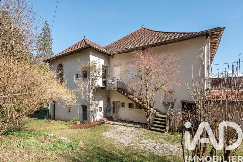 Maison - 500 m² - 15 pièces