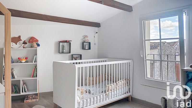 Maison - 225 m² - 10 pièces