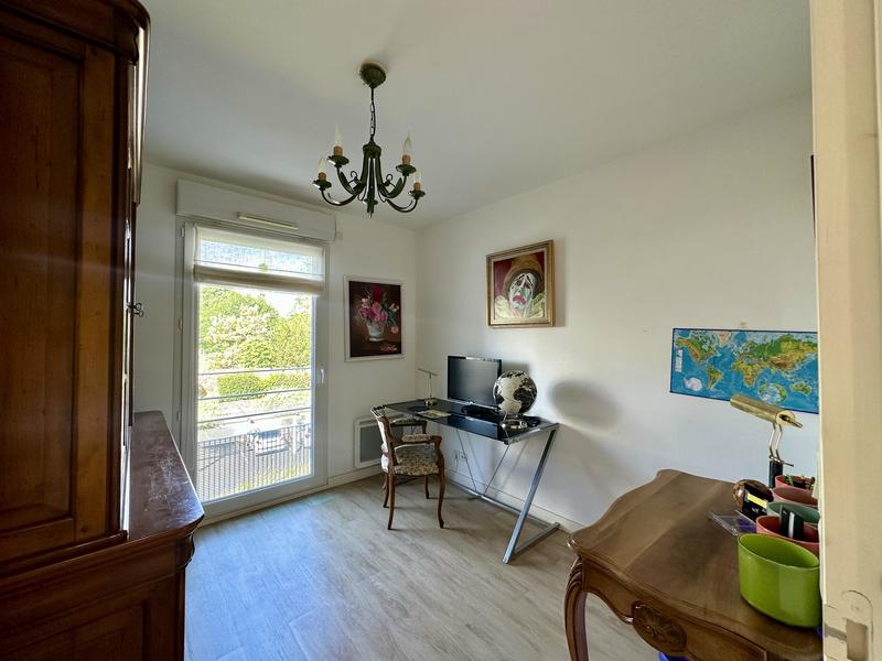 Appartement - 90 m² - 4 pièces