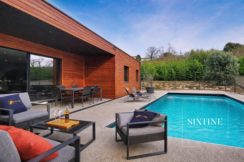 Maison - 138 m² - 5 pièces