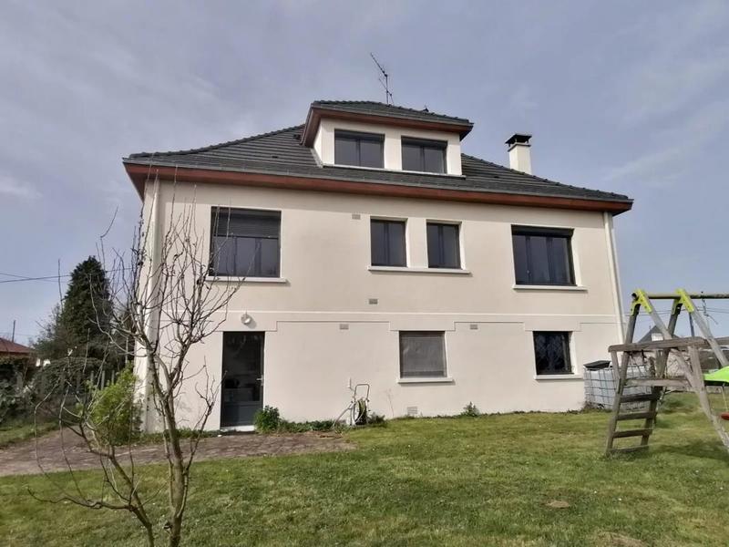 Maison - 161 m² - 6 pièces
