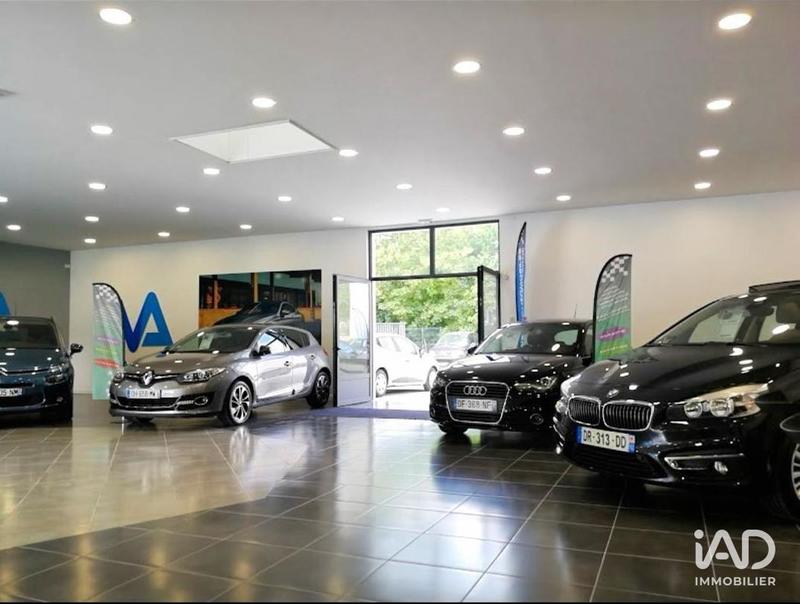 Local commercial - 335 m²