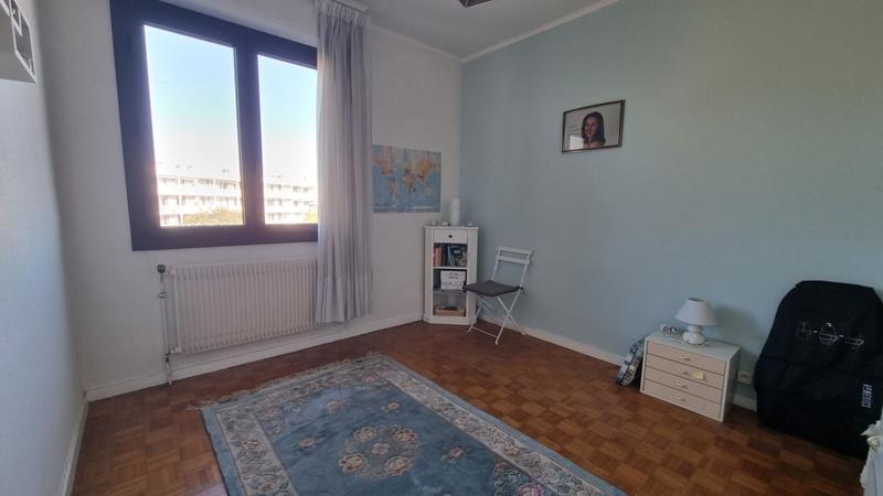 Appartement - 100 m² - 4 pièces