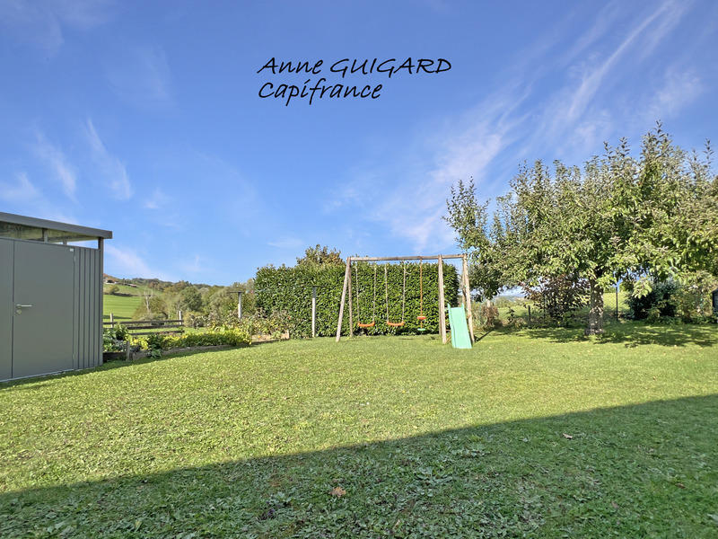 Maison - 194 m² - 6 pièces