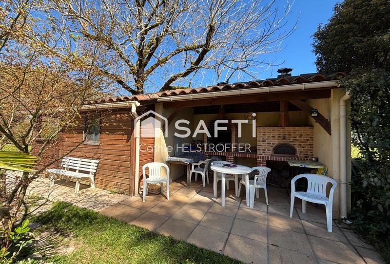 Maison - 308 m² - 8 pièces